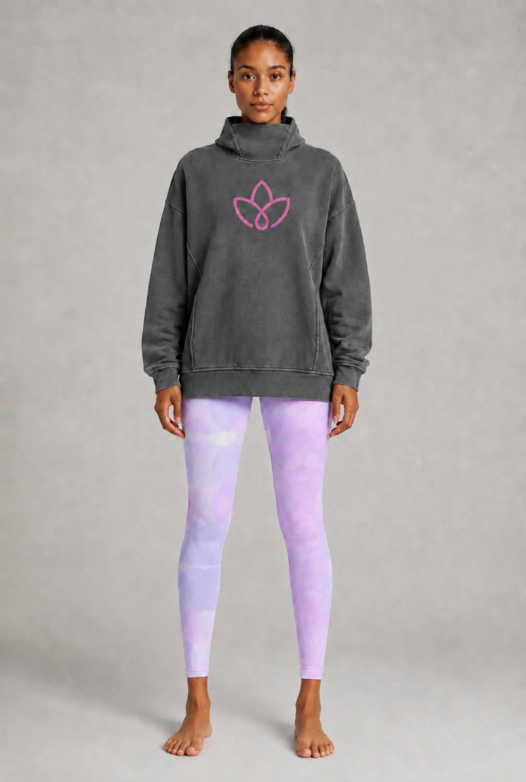 GynetiXx™ HEAVYWEIGHT TURTLENECK HOODIE