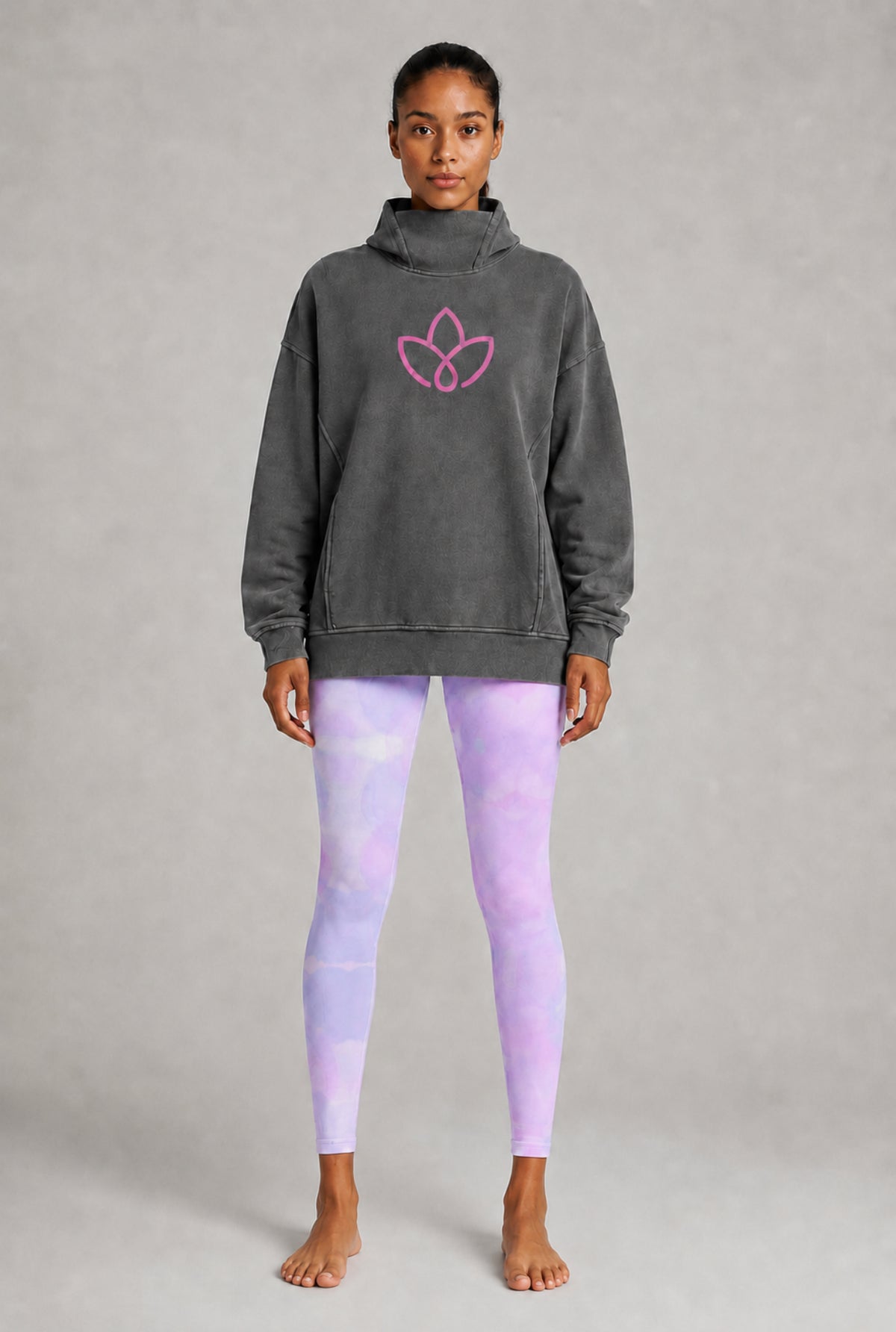 GynetiXx™ HEAVYWEIGHT TURTLENECK HOODIE