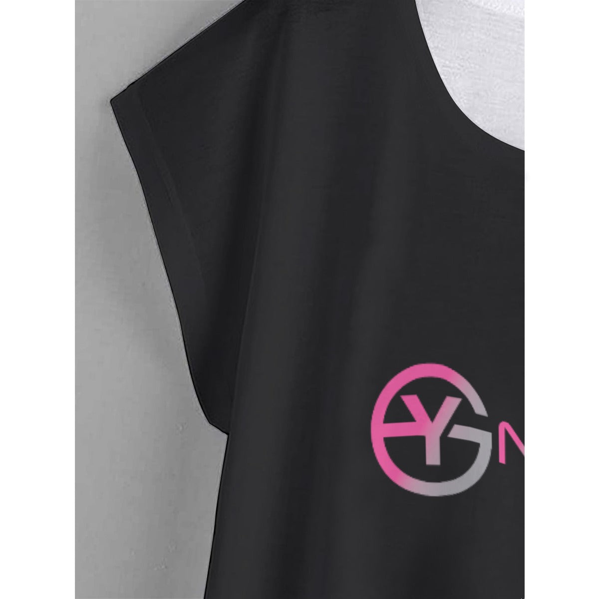 GynetiXx™ Classic Black Curve Tee