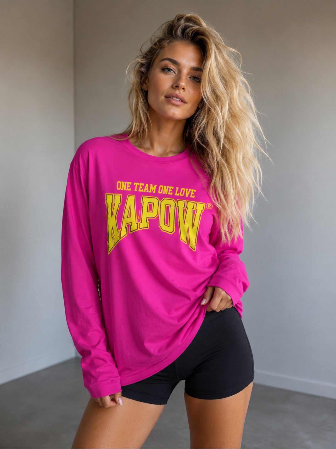 One Team. One Love. Longsleeve