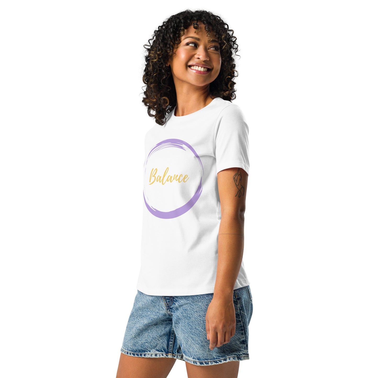 GynetiXx Feminine T shirt Cotton mit balance aufdruck in flieder gold, farbe shirt weiss